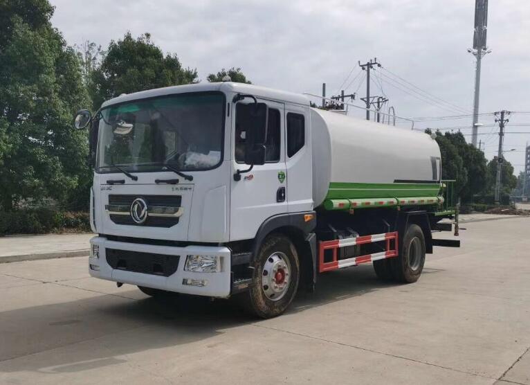 东风D9绿化喷洒车