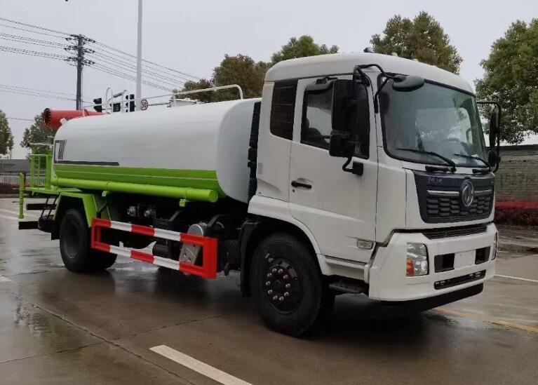 东风天锦绿化喷洒车